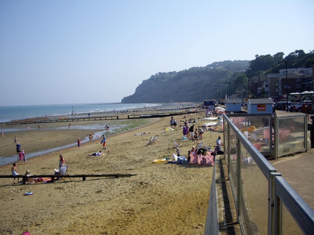 Pink Beach Guest House Shanklin Exteriör bild